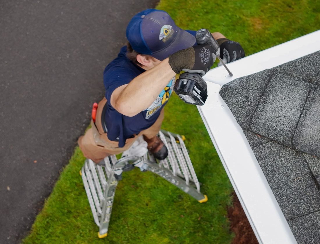Seamless gutter installation