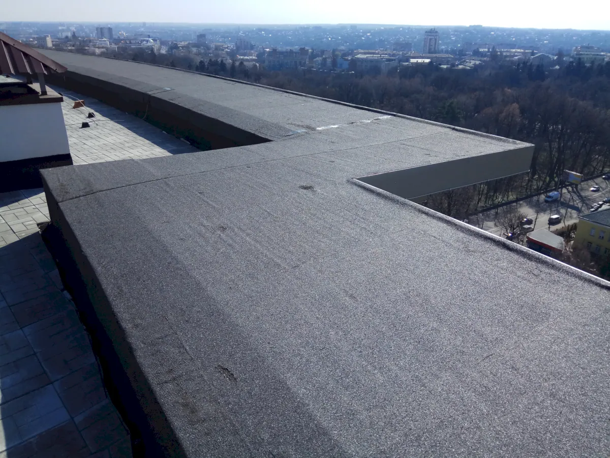 Flat roofing