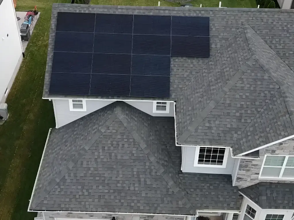 Solar Me installer at work